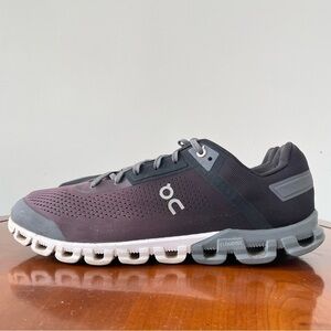 On Running Men’s Cloudflow Running Shoes | US 11.5